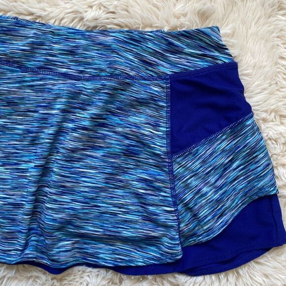 Athleta Space-dye Blue Bustle Tennis Skirt - Picture 8 of 9